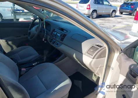 2004 Toyota Camry Le from USA, damaged, VIN 4T1BE32K54U351894